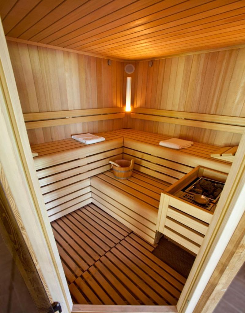 Cascina Borgofrancone Apart-hotel 3*
