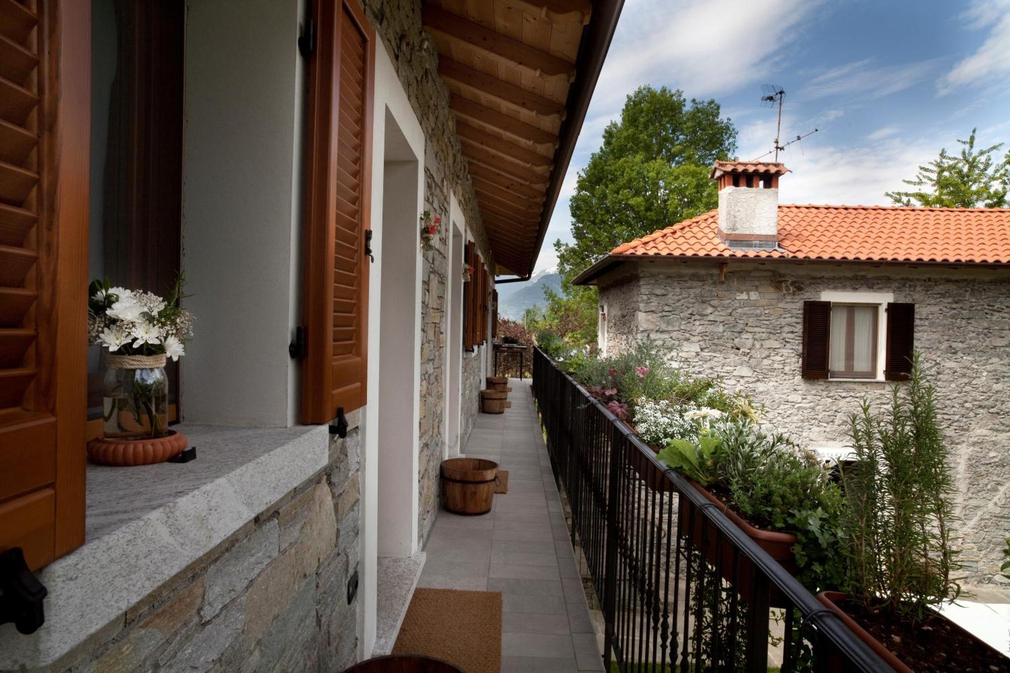 Cascina Borgofrancone Apartahotel